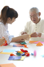 �֗���TT��2001�N����c�Ƃ��A�@�������M������֗����ł��B�@(�����{��/��ʖ{��)�܂�����֗̕���TT�ɂ��C���������B�֗����ւ̈˗����n�߂Ă̕��ւ��A���J�ɑΉ��������܂��B�@�Ǝ���s�T�[�r�X�Ƃ�������֗����̎d���́A�Ⴆ�΁A�������̕Еt���E�������ځA�S�~�����A�g�C���|����L�b�`���E�����̃N���[�j���O�A��̎�����|���A�Ƌ�̈ړ���g���A�������A�`�P�b�g�̓���A�e���s�Ȃǂ̍�Ƃ�����܂��B���p�\�R���͐����Ɍ������Ȃ�����ɂȂ�܂����BIT�ɋ����֗������A�l�b�g�����p���ĕ֗��ɐ����ł���悤���x�����܂��BPC�I��(�����ɔ̔����s���Ă��܂�)����}�V�����ݒ�A�E�B���X�΍��E�B���X�쏜�ȂǁAPC�T�|�[�g������܂��B�C�������[�J�[���ʂ̂��X���������e�؂ɑΉ��ł��܂��BIT�o�c���k��z�[���y�[�W����A�A�N�Z�X�A�b�v���ł���IT�ɋ����p�\�R���֗����ł��B�@�f�[�^���o���|���A�p�\�R���̔p����f�[�^�������v�����ӔC�������đΉ��������܂��B